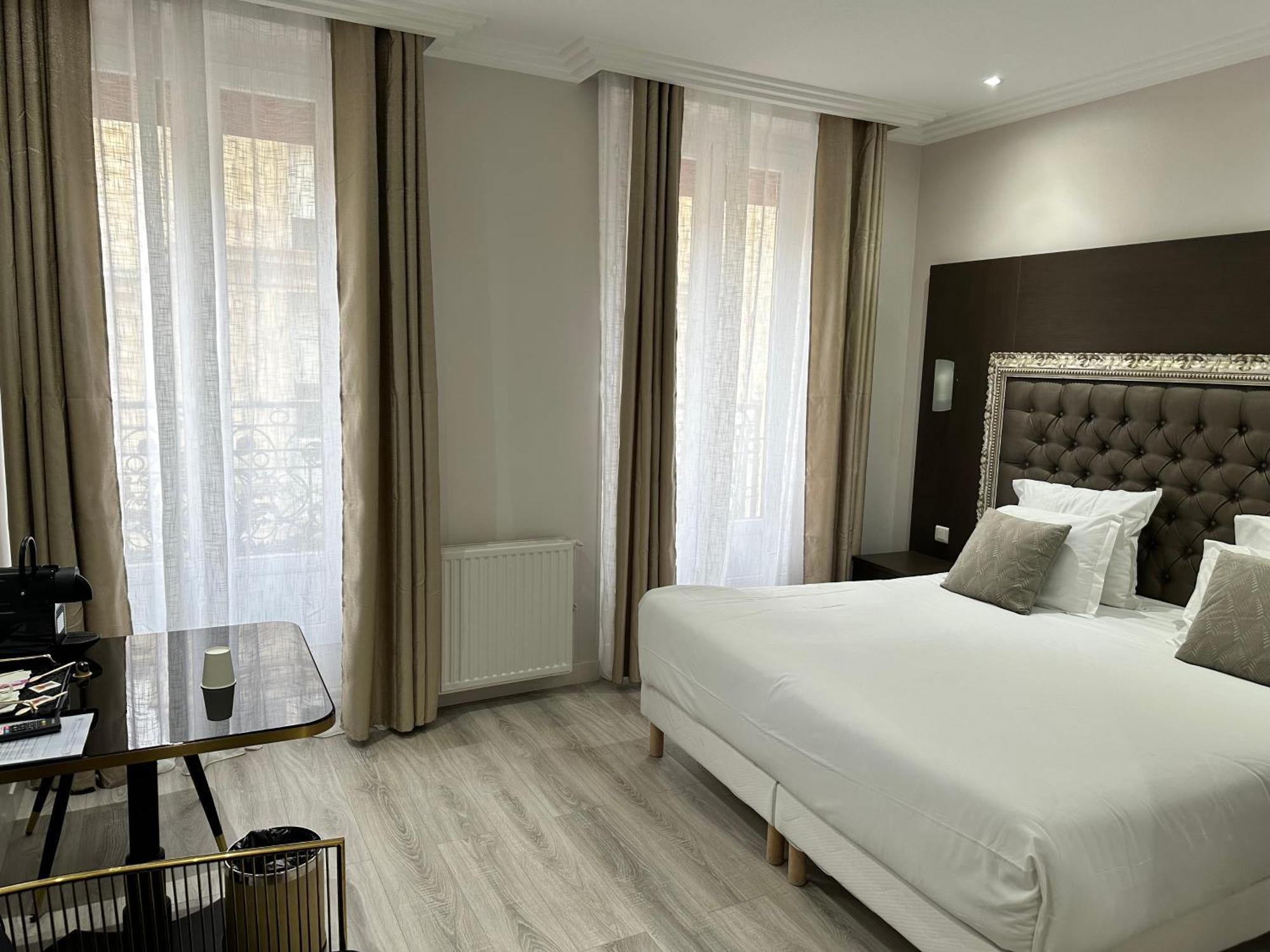 Hotel Riviera Renovated París Exterior foto